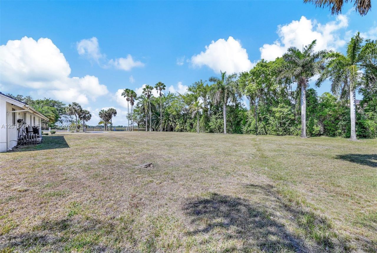 17795 SW 158th St , Miami, FL 33187 Photo