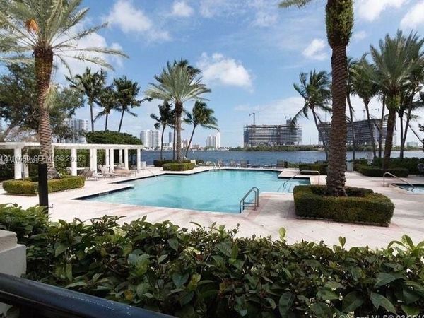 3255 NE 184th St , Unit 12511, Aventura, FL 33160