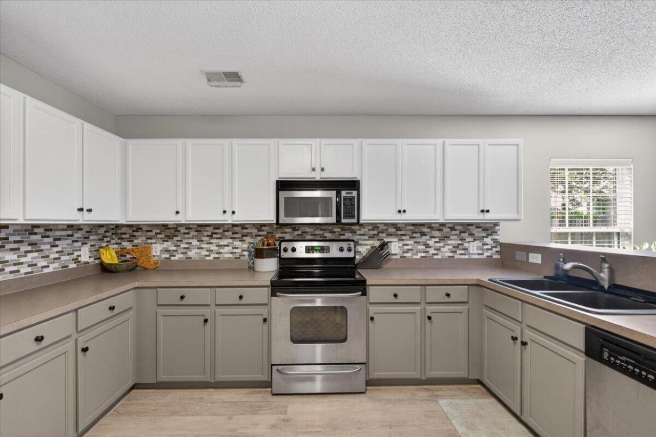 119 Tyron Road Photo 13