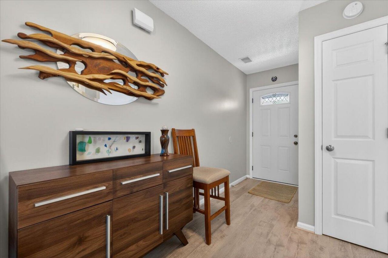 119 Tyron Road Photo 16