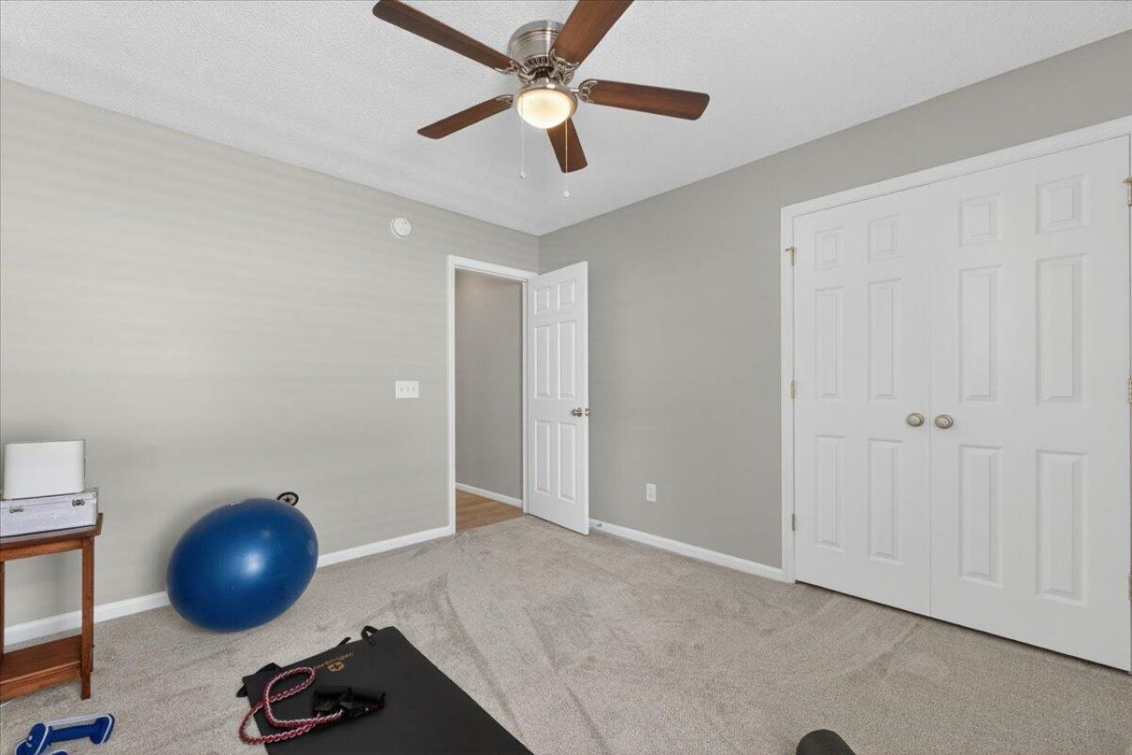 119 Tyron Road Photo 22