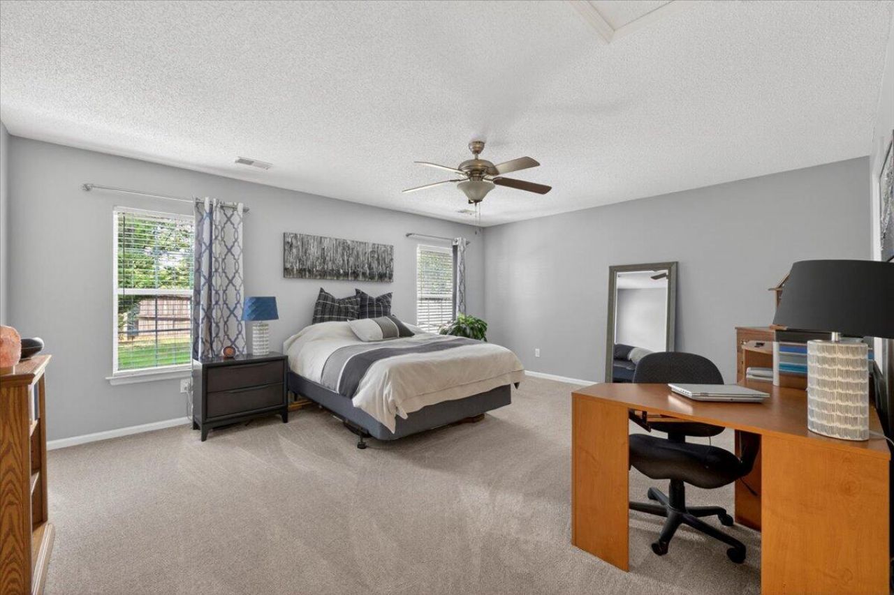 119 Tyron Road Photo 23