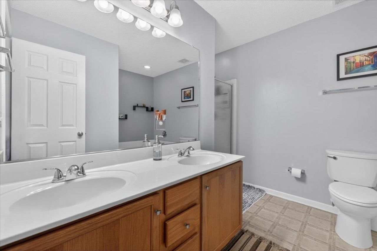 119 Tyron Road Photo 25