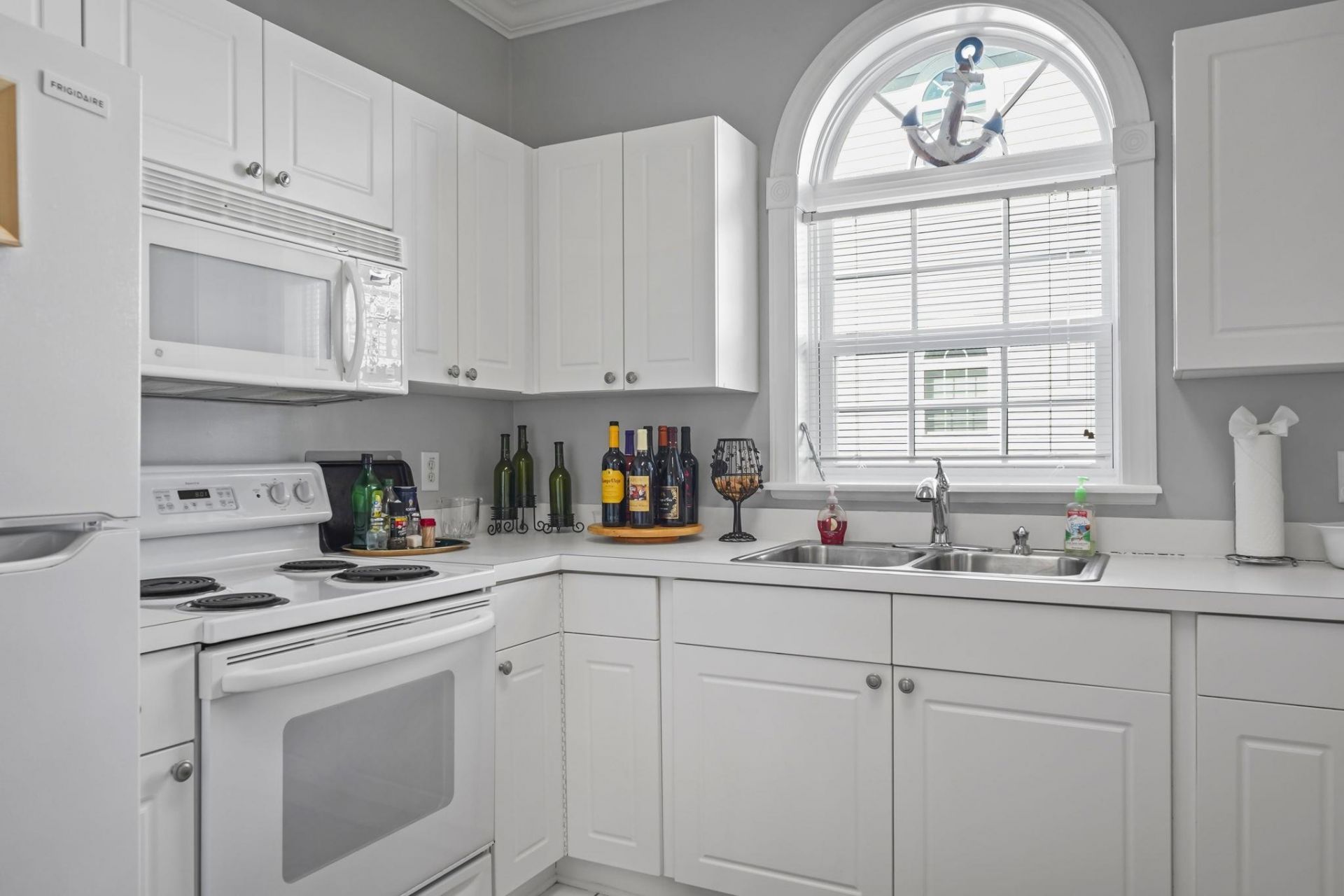 5750 Oyster Catcher Dr. Photo 4