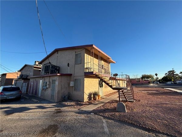 5132 Pebble Beach Boulevard , Unit B, Las Vegas, NV 89108