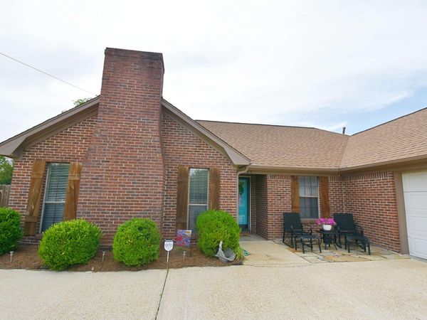 805 W Bay, Tupelo, MS 38801