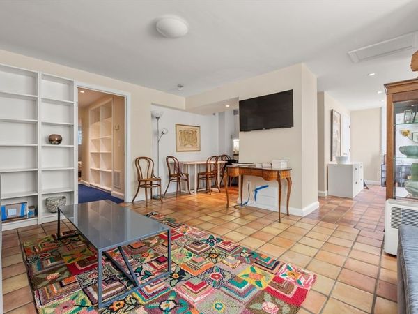 14 Craigie St, Unit 1A, Cambridge, MA 02138
