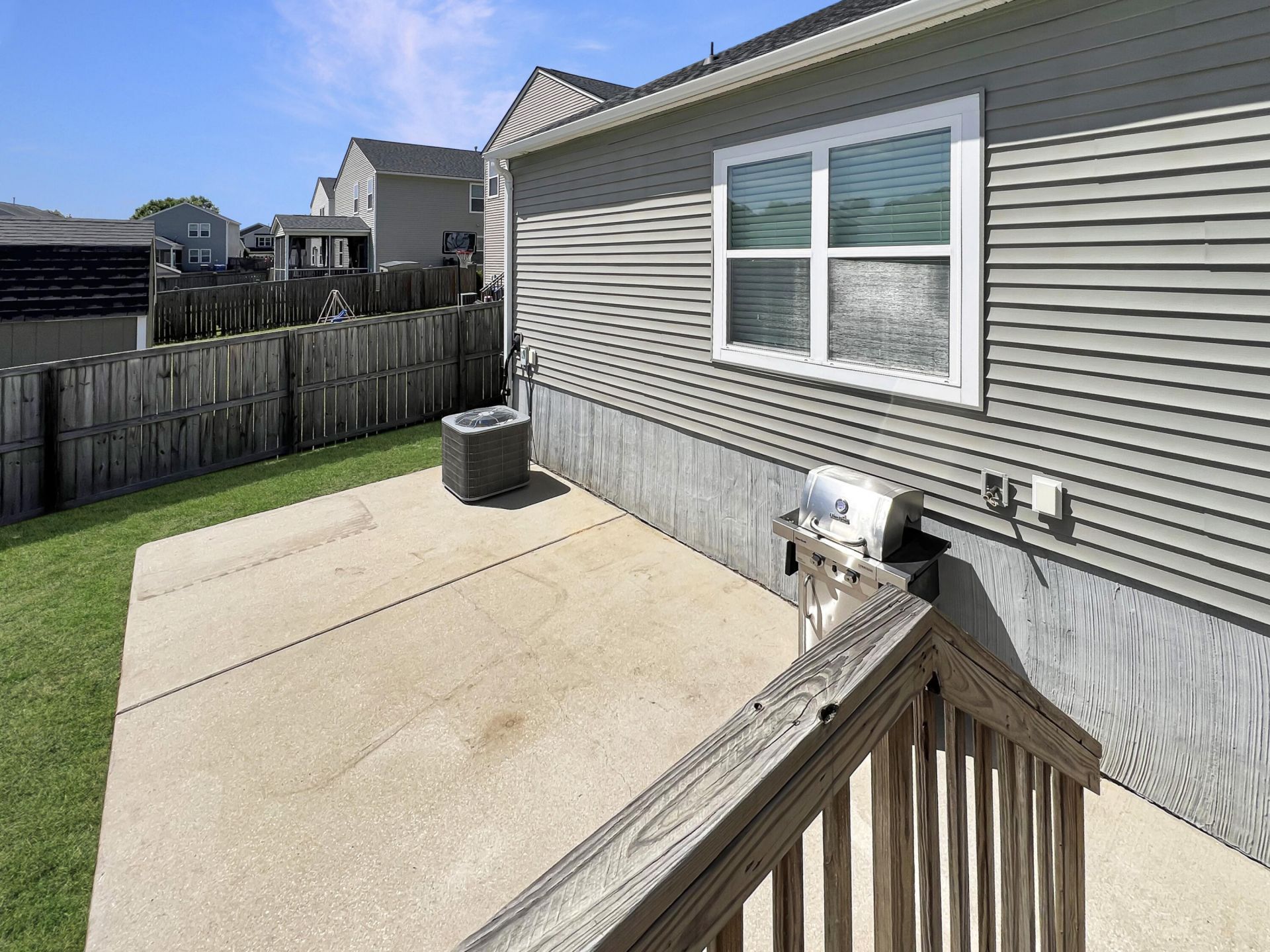 4809 Pitkin Avenue Photo 22