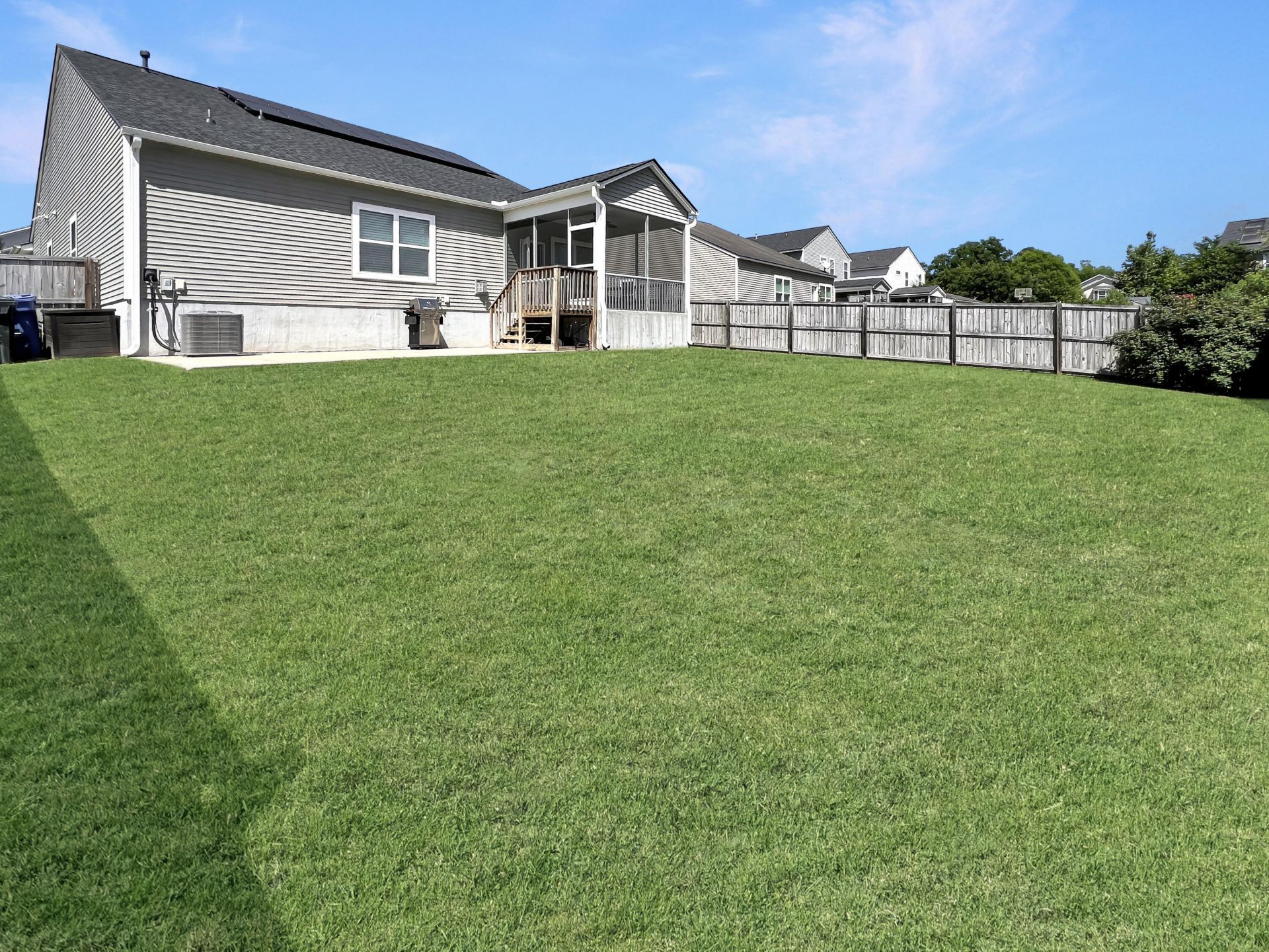 4809 Pitkin Avenue Photo 24