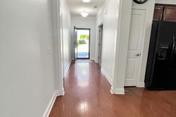4809 Pitkin Avenue photo 4