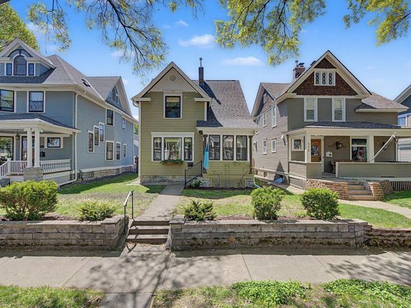 826 Ashland Avenue, Saint Paul, MN 55104