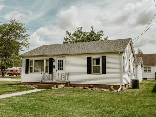 111 6th Avenue , Mendota, IL 61342