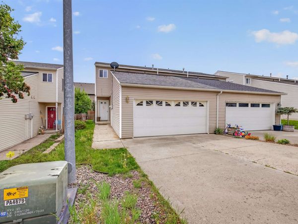253 NW Clay Ct, Pullman, WA 99163