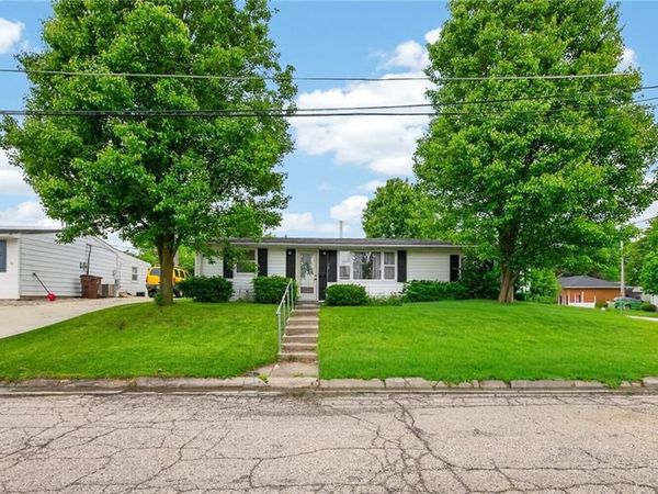 70 Suncrest Drive, Lebanon, OH 45036