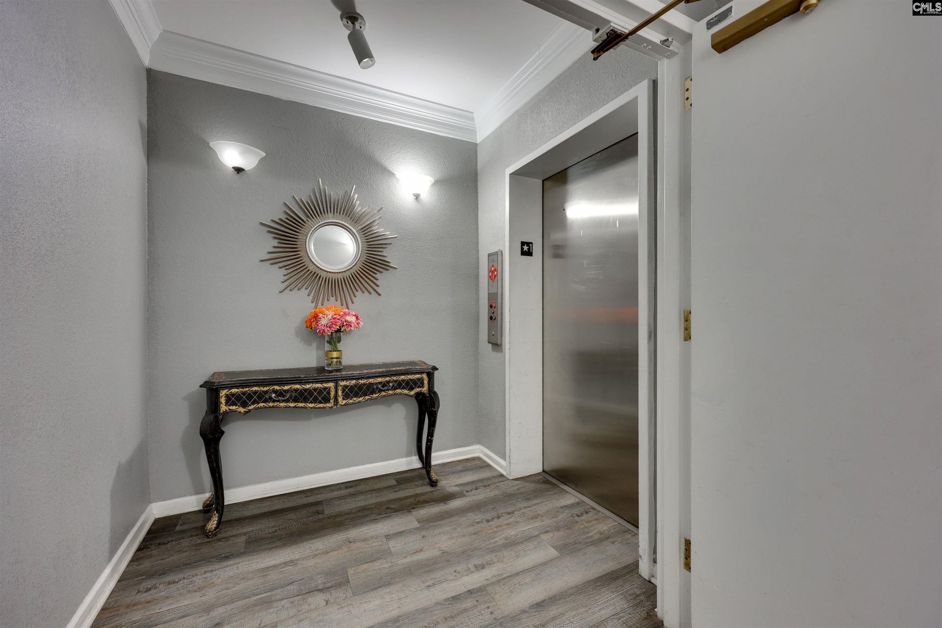 900 Taylor Street Photo 15