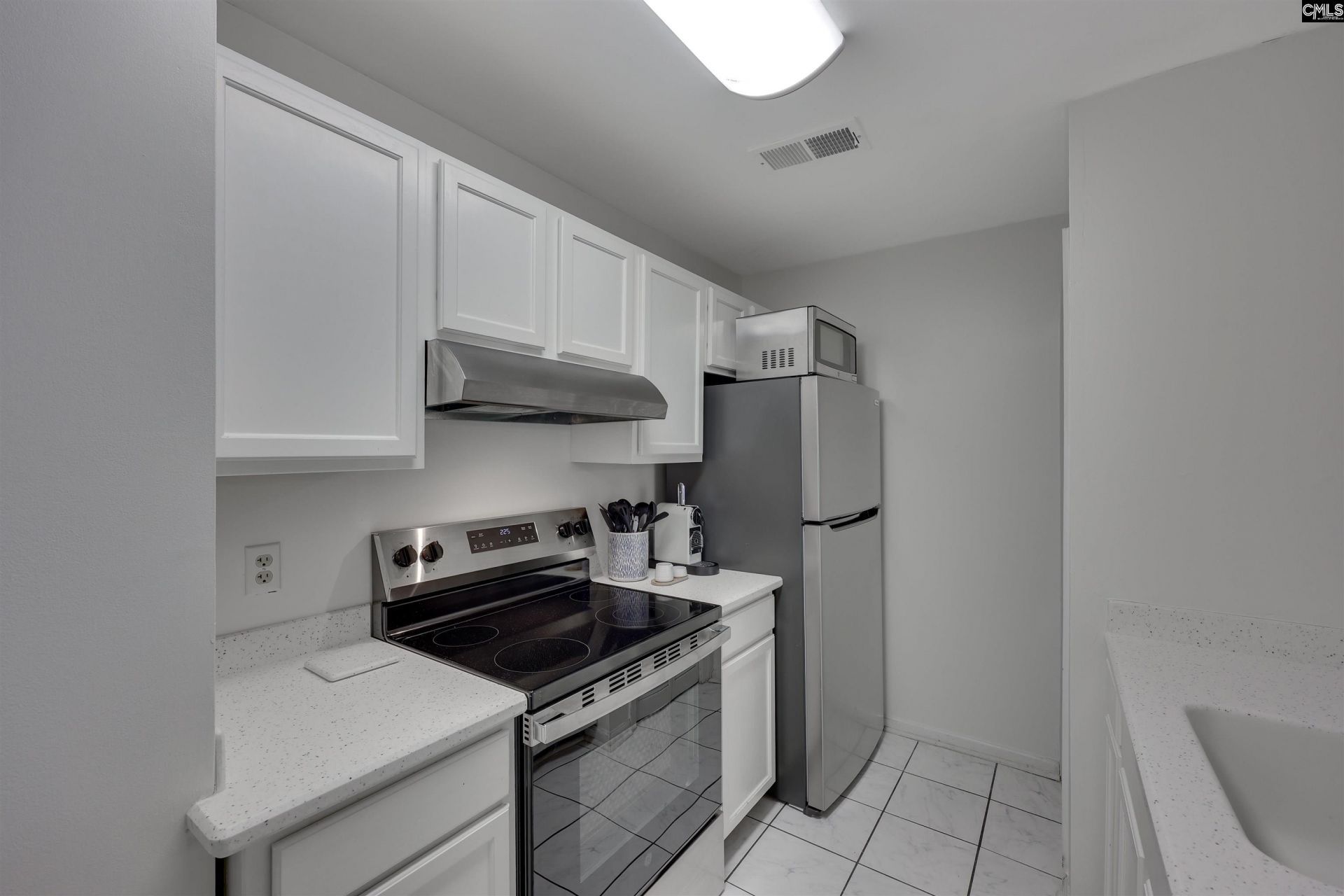 900 Taylor Street Photo 7
