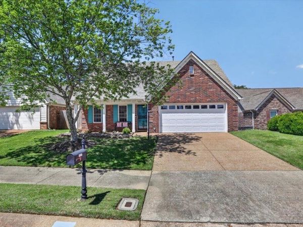 7436 GINGERHILL LN, Bartlett, TN 38133