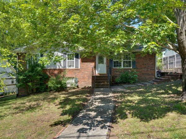 117 Vivian Ln, Carthage, TN 37030