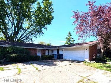 1821 Rockcreek Lane, Flint, MI 48507