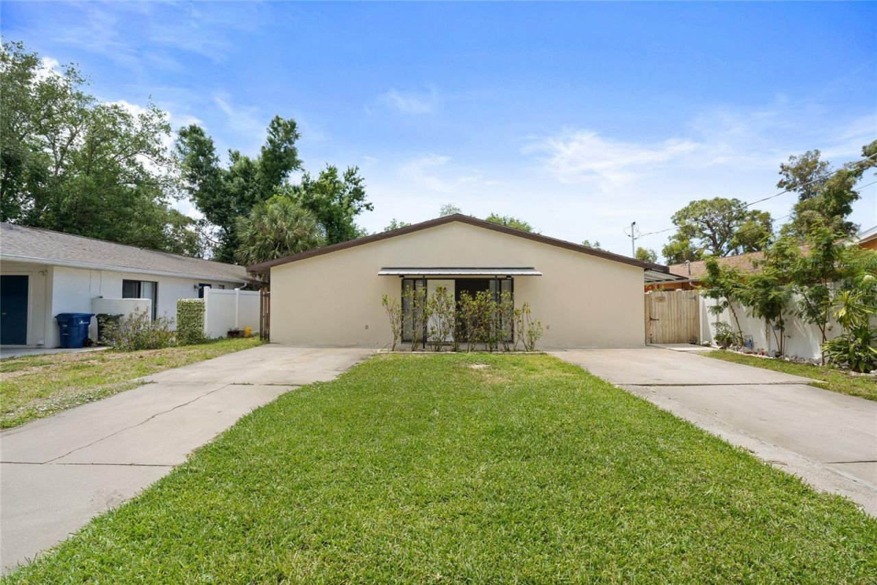 1970 Debbie Street , Sarasota, FL 34231 Main Photo