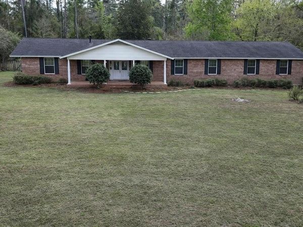 8605 COACH Road , Tallahassee, FL 32309