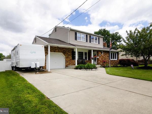 52 SPRINGLANE DRIVE, BLACKWOOD, NJ 08012