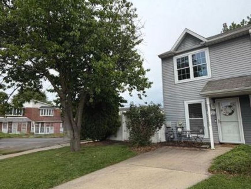 10700 Albemarle Lane, Philadelphia, PA 19154 Main Photo