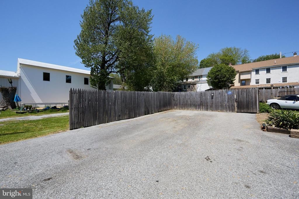 329 FRONT STREET , PARKESBURG, PA 19365