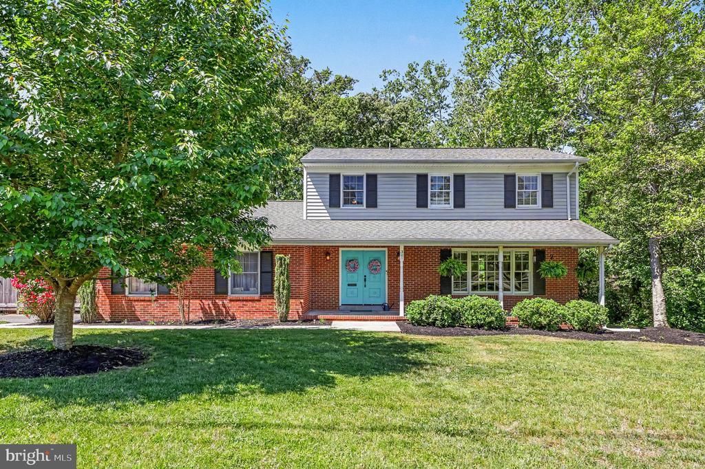 301 Greenwood Drive, Fredericksburg, VA 22405 Main Photo