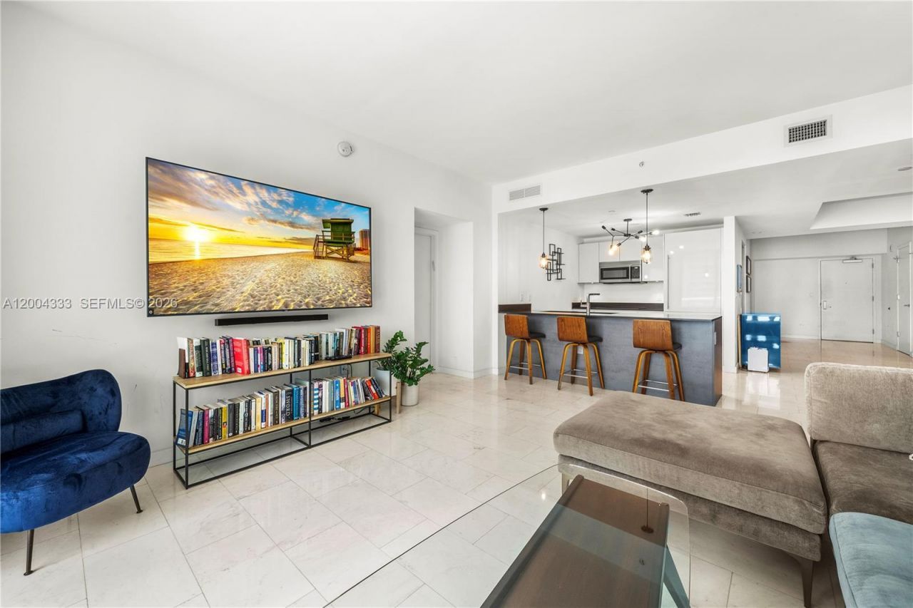 1010 Brickell Ave, Unit 3904, Miami, FL 33131 Photo