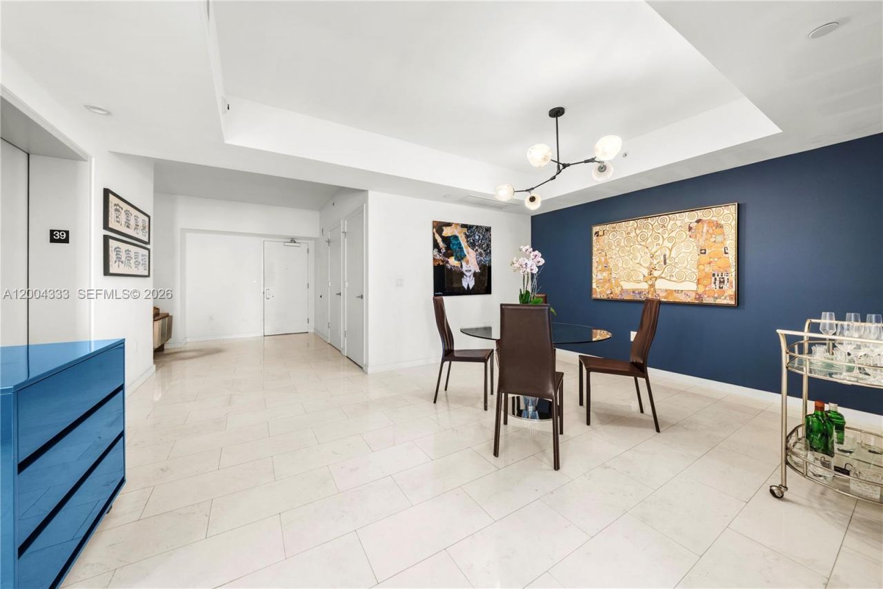 1010 Brickell Ave, Unit 3904, Miami, FL 33131 Photo
