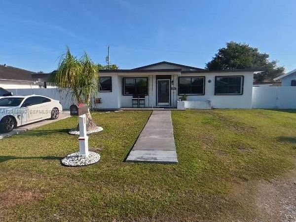 10955 SW 217th Ter , Miami, FL 33170