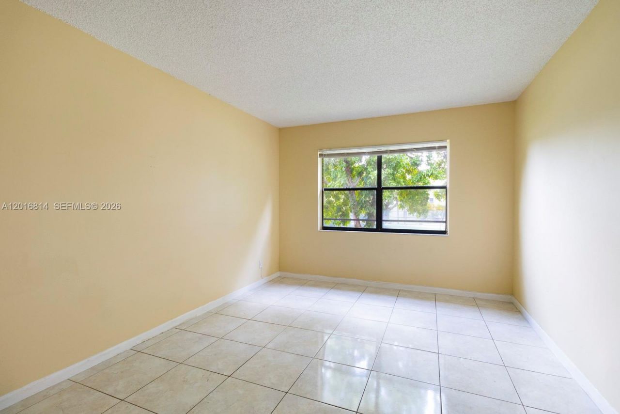 9022 NW 28th Dr , Unit 2-201, Coral Springs, FL 33065 Photo