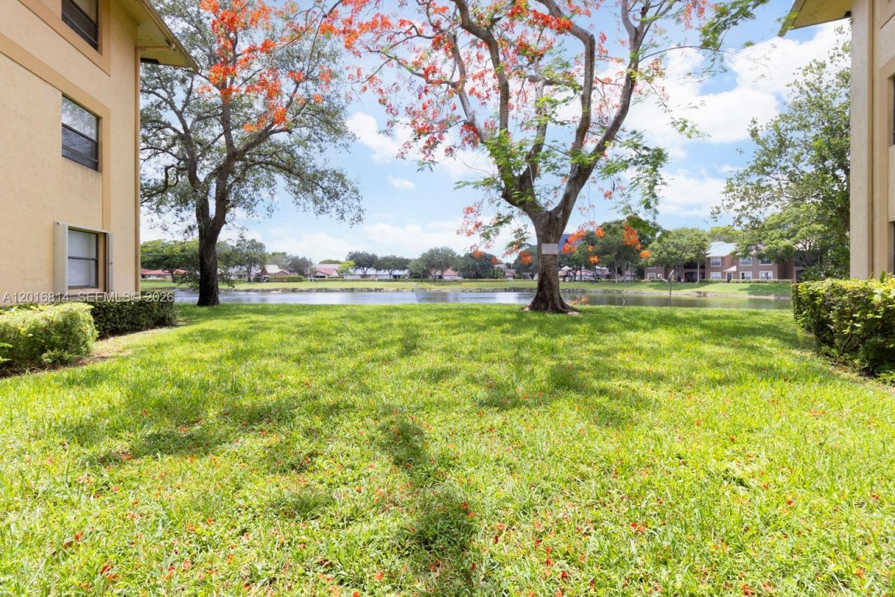 9022 NW 28th Dr , Unit 2-201, Coral Springs, FL 33065 Photo