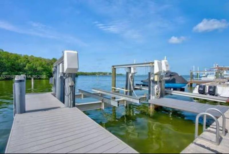 325 Calusa , Key Largo, FL 33037 Photo