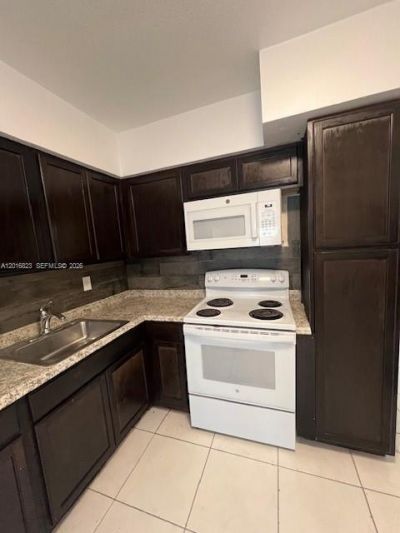 901 SW 4th Ter , Hallandale Beach, FL 33009 Photo