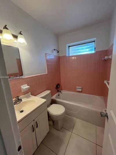 901 SW 4th Ter , Hallandale Beach, FL 33009 Photo