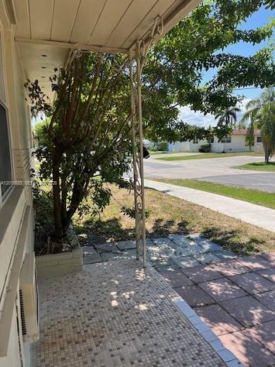 901 SW 4th Ter , Hallandale Beach, FL 33009 Photo