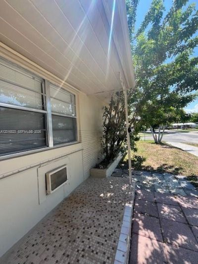 901 SW 4th Ter , Hallandale Beach, FL 33009 Photo