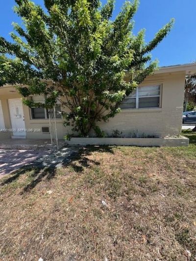901 SW 4th Ter , Hallandale Beach, FL 33009 Photo