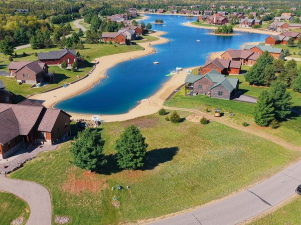 W5561 Castaway Drive, New Lisbon, WI 53950