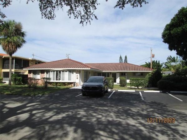 1911 NE 27th Court, Unit 3, Lighthouse Point, FL 33064