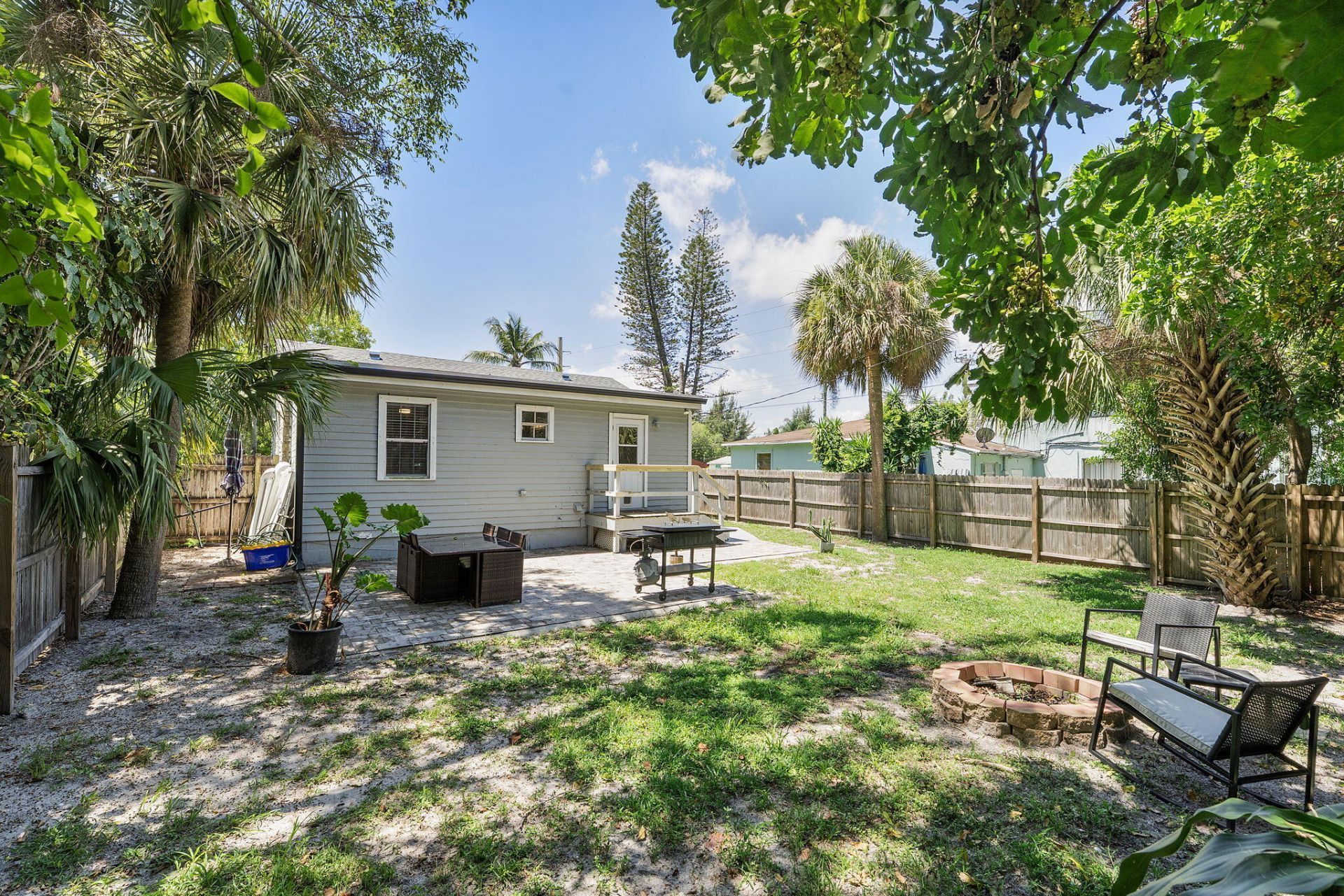 961 32nd Street, West Palm Beach, FL 33407 Photo