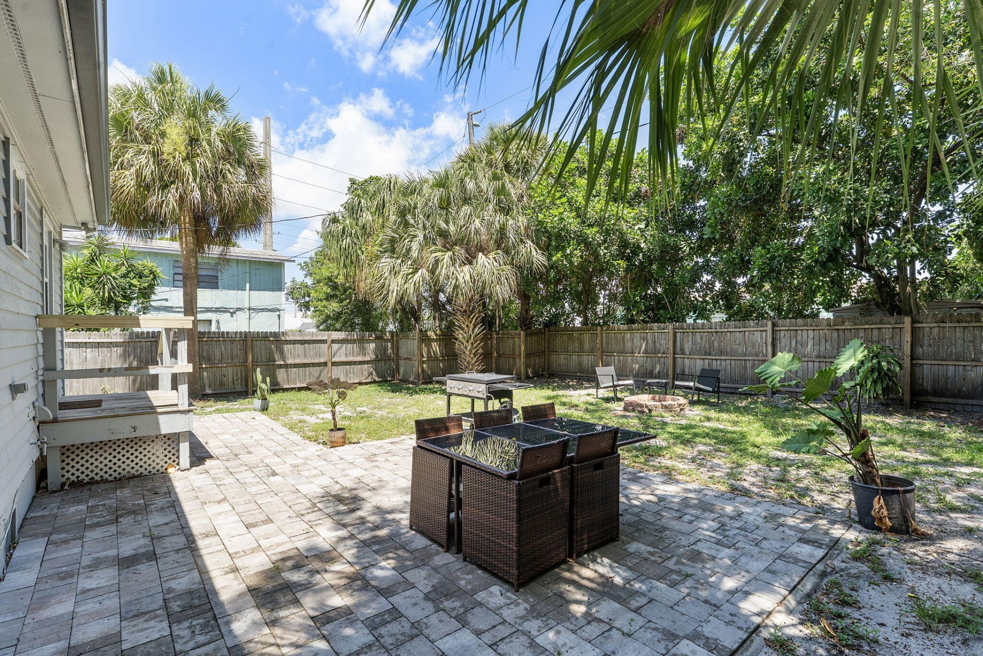 961 32nd Street, West Palm Beach, FL 33407 Photo