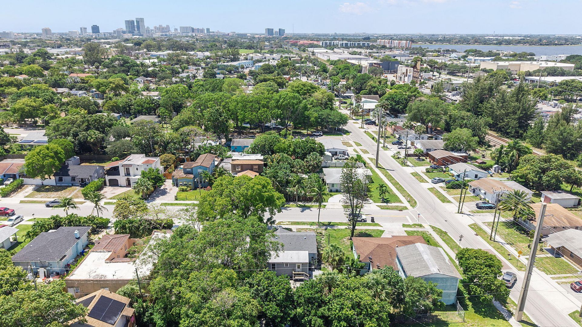 961 32nd Street, West Palm Beach, FL 33407 Photo