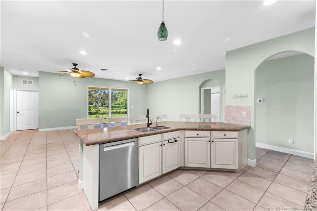 418 NE Abaca Way, Jensen Beach, FL 34957 Photo