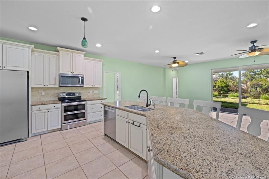 418 NE Abaca Way, Jensen Beach, FL 34957 Photo