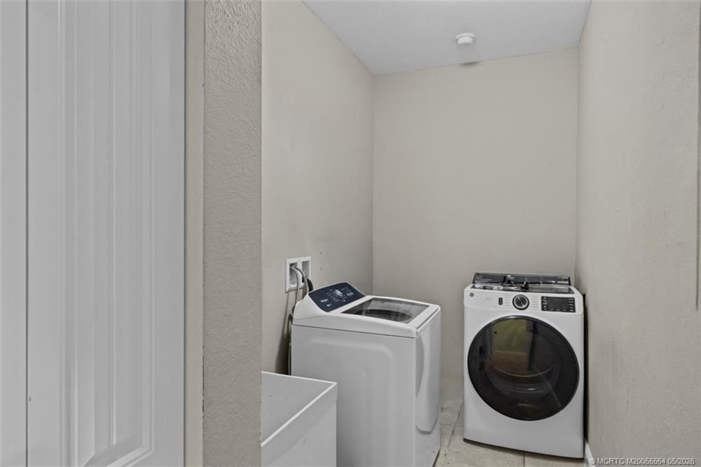 418 NE Abaca Way, Jensen Beach, FL 34957 Photo