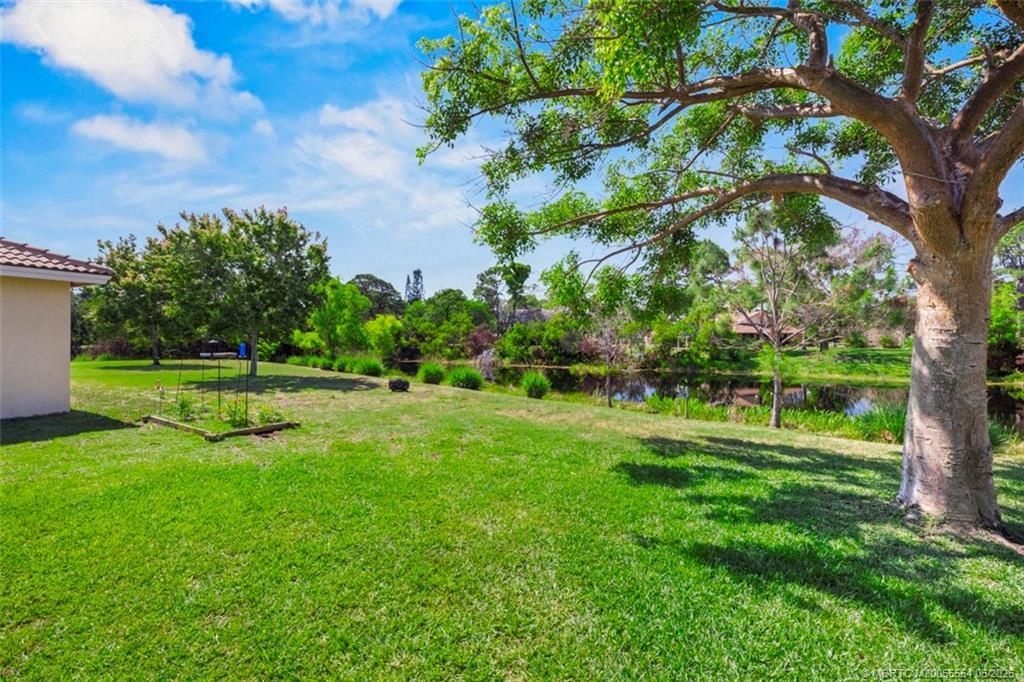 418 NE Abaca Way, Jensen Beach, FL 34957 Photo