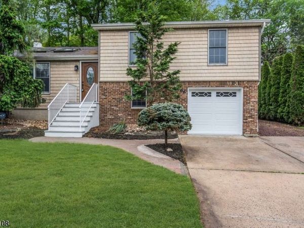 66 Dayton Rd, Jamesburg, NJ 08831